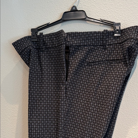 Max Studio Pants - Max Studio Black and Grey Diamond Patterned Pants
